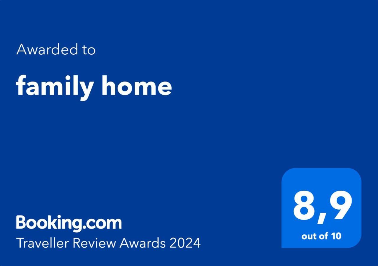 Family Home Rome Bagian luar foto